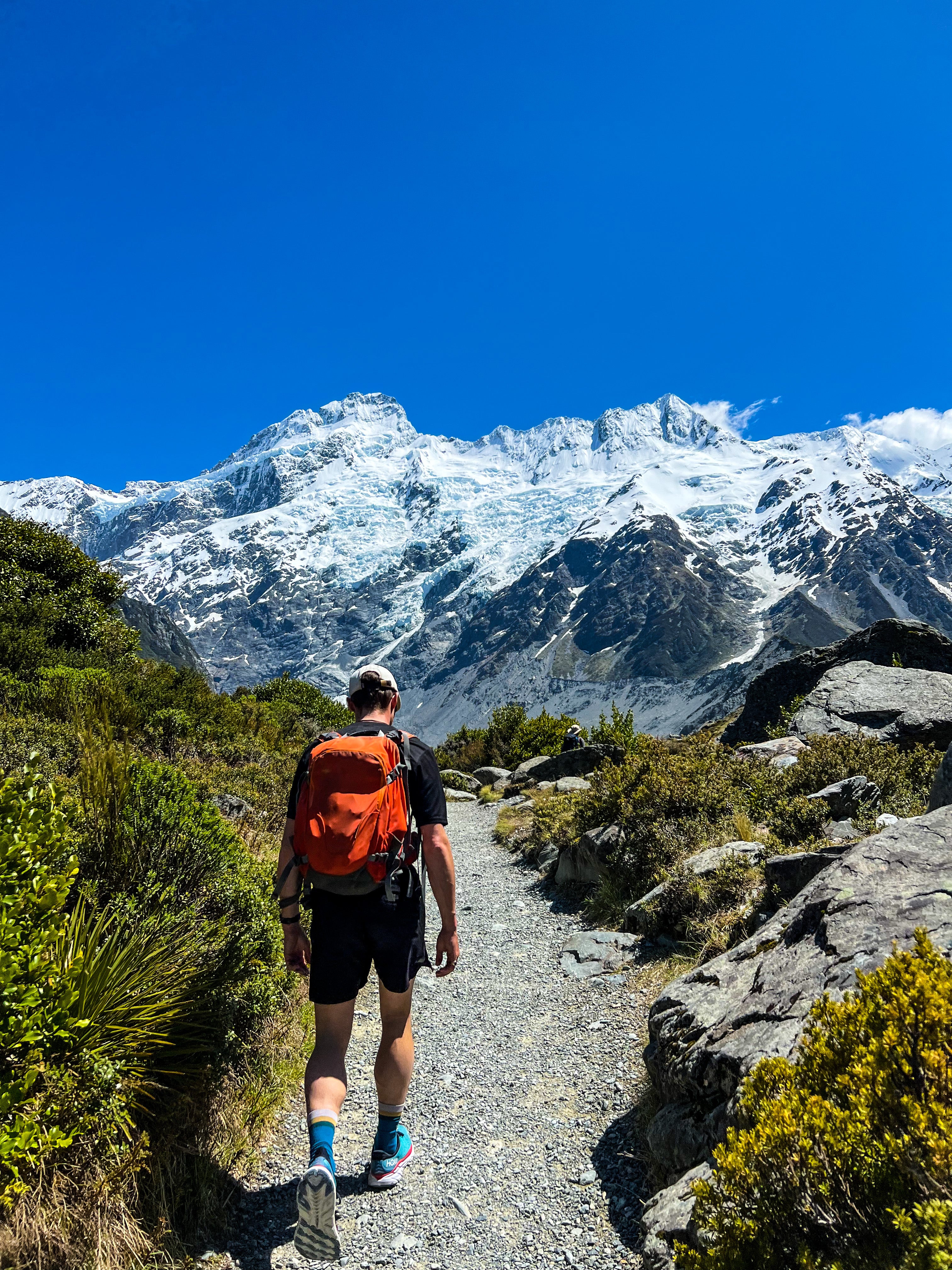 Hiking the Hooker Valley Track in Aoraki Mt. Cook National Park
