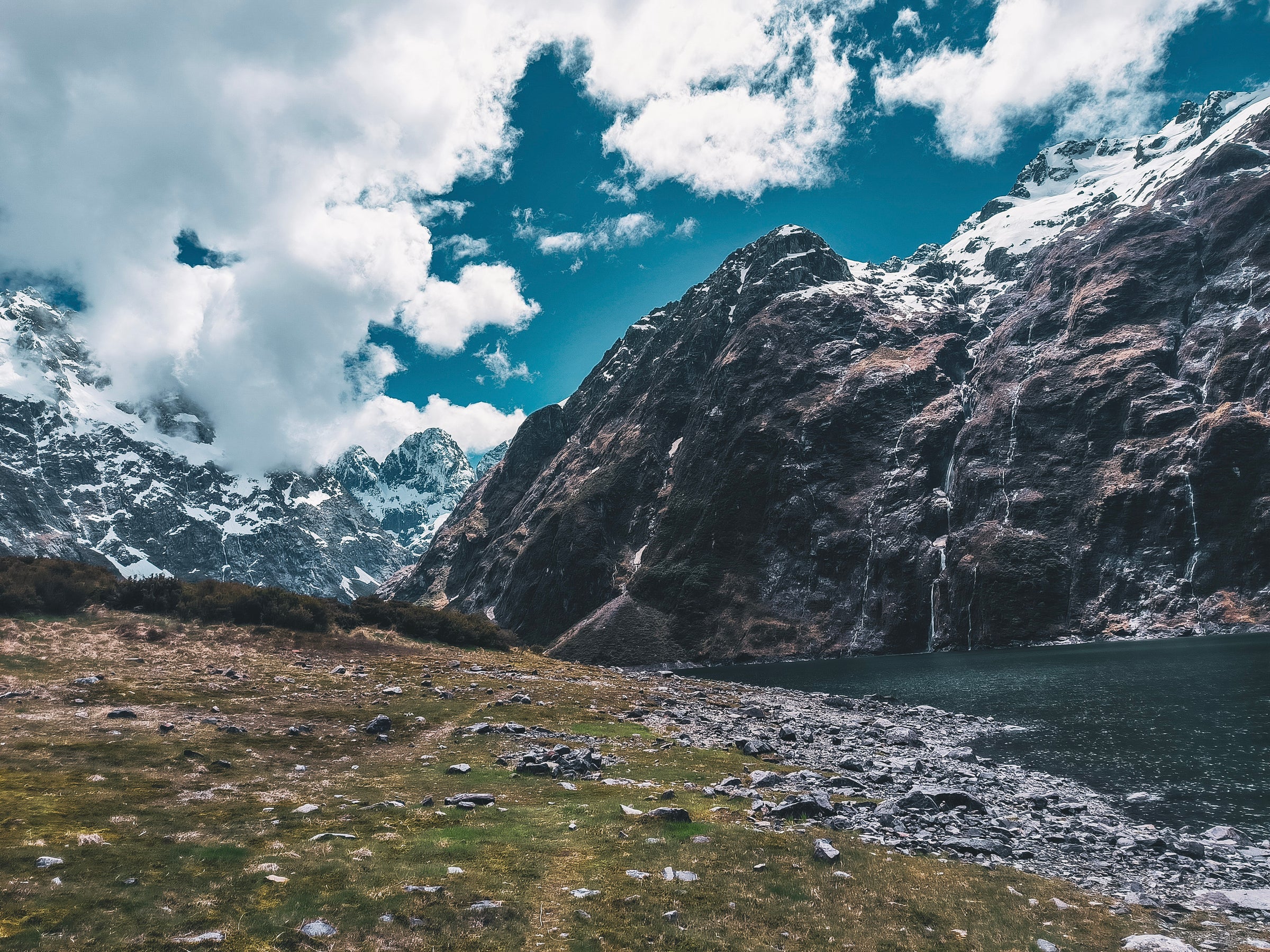 View of Lake Marian in New Zealand